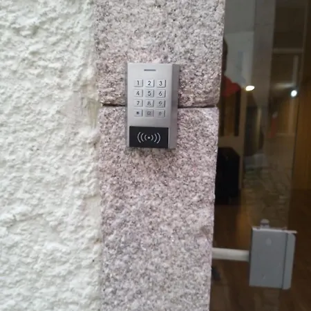 Majestic Hostel *